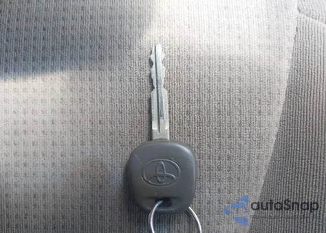 2005 Toyota Sienna Le z USA, uszkodzony, nr VIN 5TDZA23C45S365968